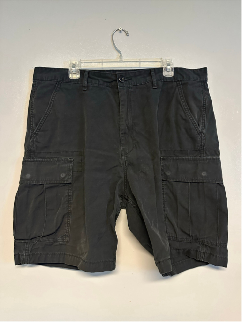 Levi Strauss & Co. Cargo Shorts Black Size Waist 38